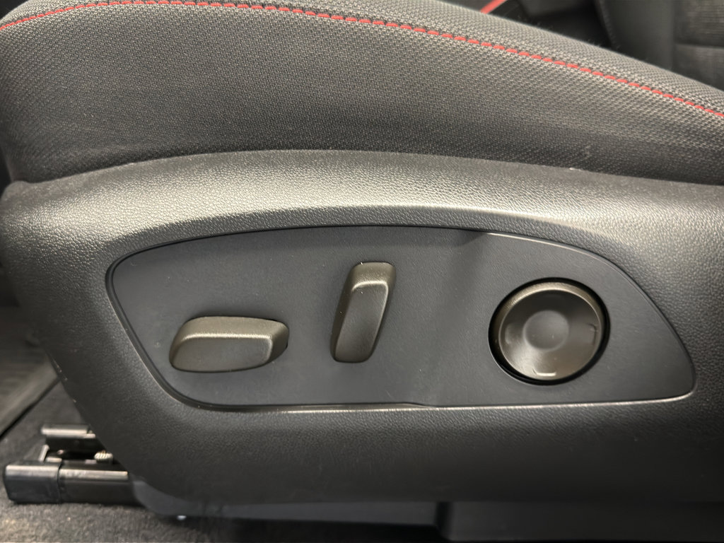 Used 2024 Chevrolet Traverse Z71 image 15