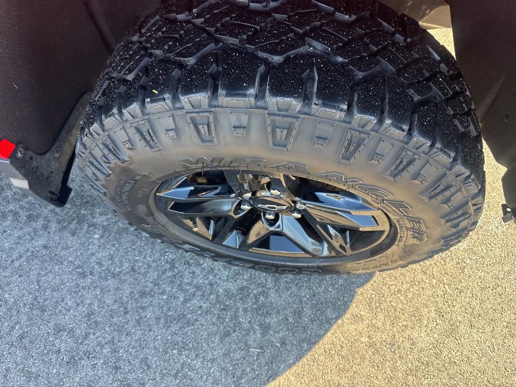 Used 2022 Chevrolet Silverado 1500 LT Trail Boss w/ Convenience Package II image 9