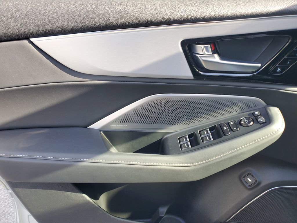 Used 2026 Acura MDX w/ Technology Package image 21