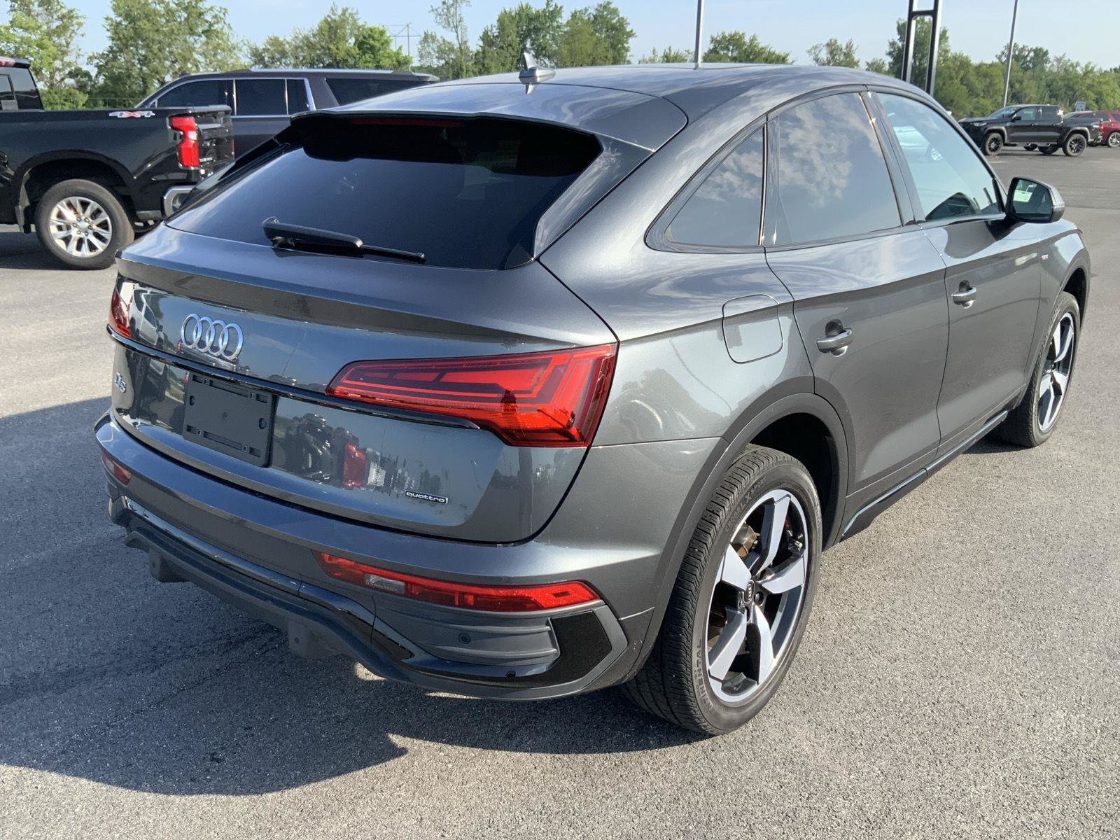 Used 2022 Audi Q5 2.0T Premium Plus AWD/4WD image 13