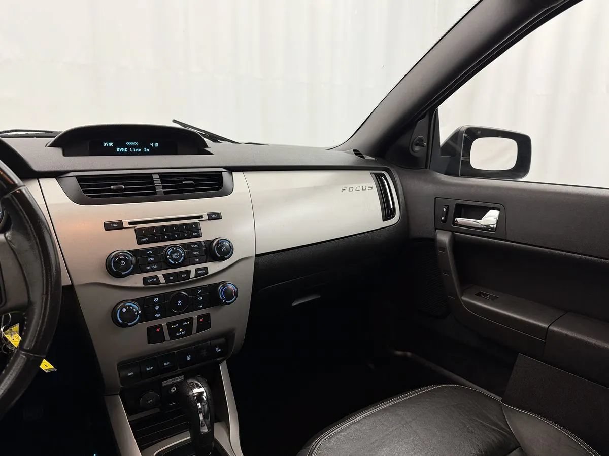 Used 2008 Ford Focus SE FWD image 13