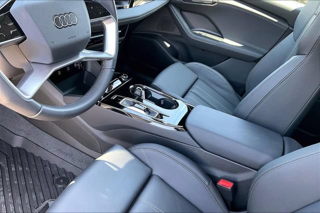 Certified 2025 Audi Q6 e-tron Prestige w/ Black Warm Weather Package AWD/4WD image 17
