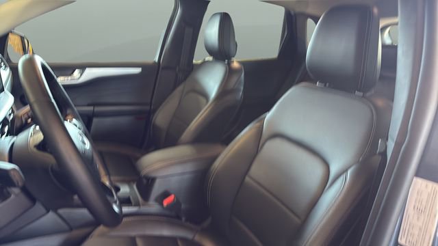 Used 2025 Ford Escape Platinum AWD/4WD image 15