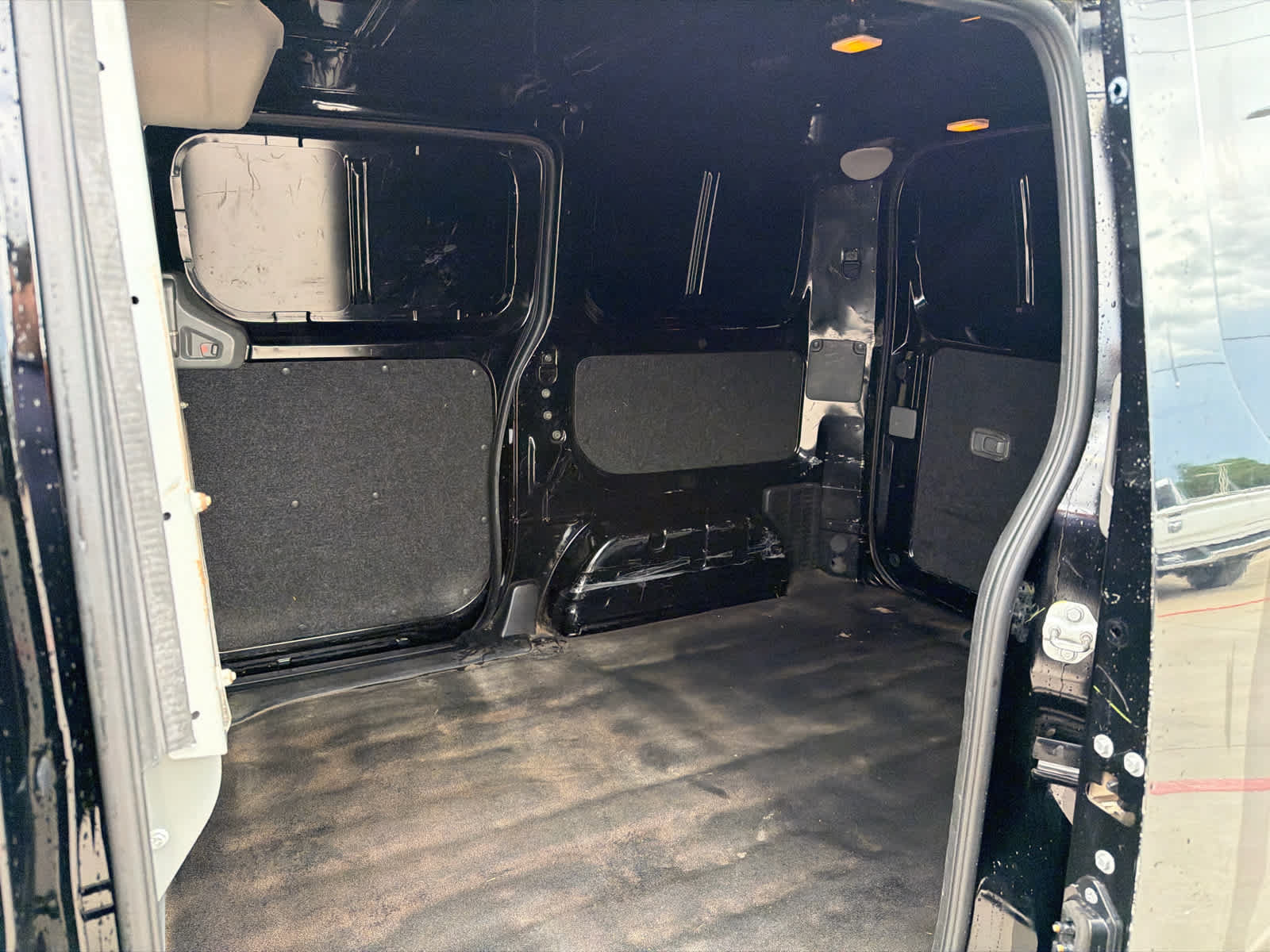 Used 2020 Nissan NV200 S FWD image 8