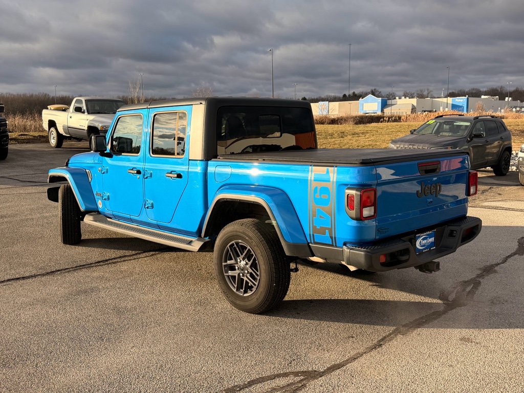 Used 2024 Jeep Gladiator Sport AWD/4WD image 9