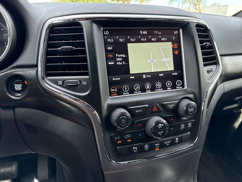 Used 2018 Jeep Grand Cherokee Altitude RWD image 17