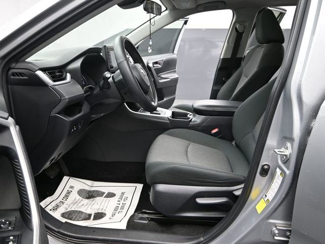 Used 2019 Toyota RAV4 XLE image 15