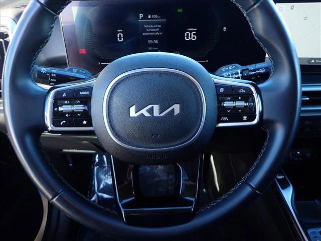 Used 2024 Kia Sorento S image 12