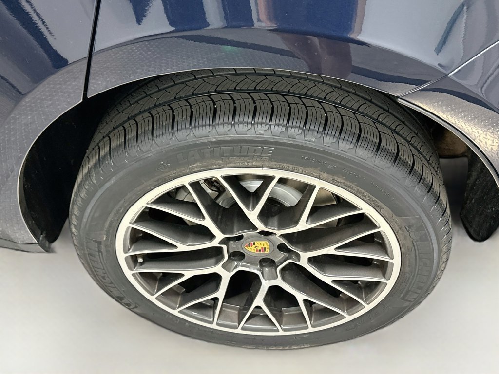 Certified 2017 Porsche Macan S AWD/4WD image 34