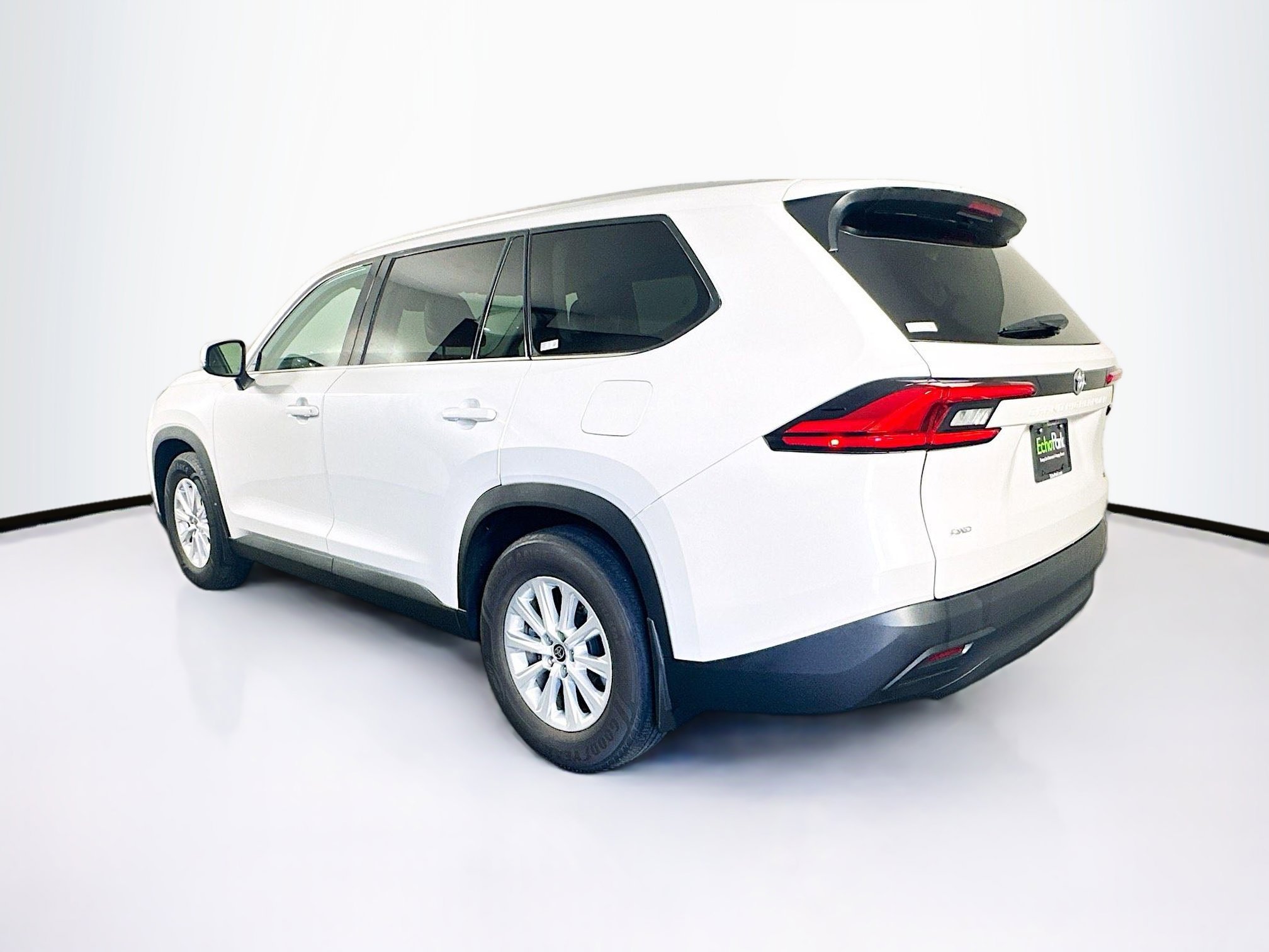 Used 2024 Toyota Grand Highlander XLE image 5