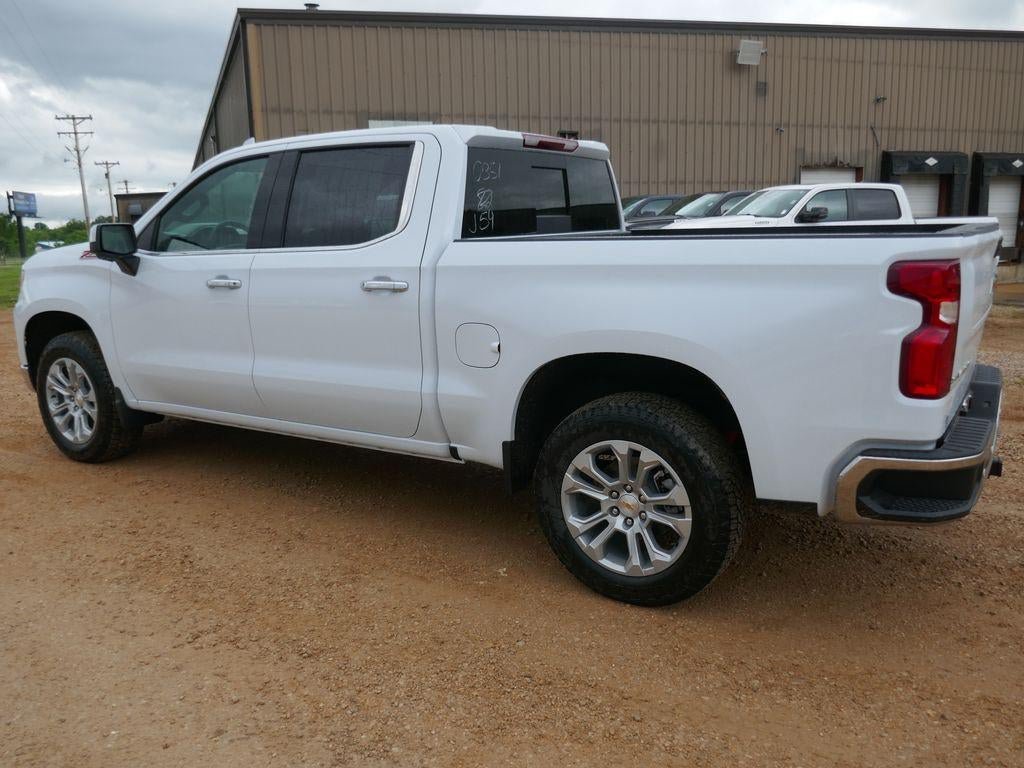 New 2026 Chevrolet Silverado 1500 LTZ w/ LTZ Premium Package AWD/4WD image 9