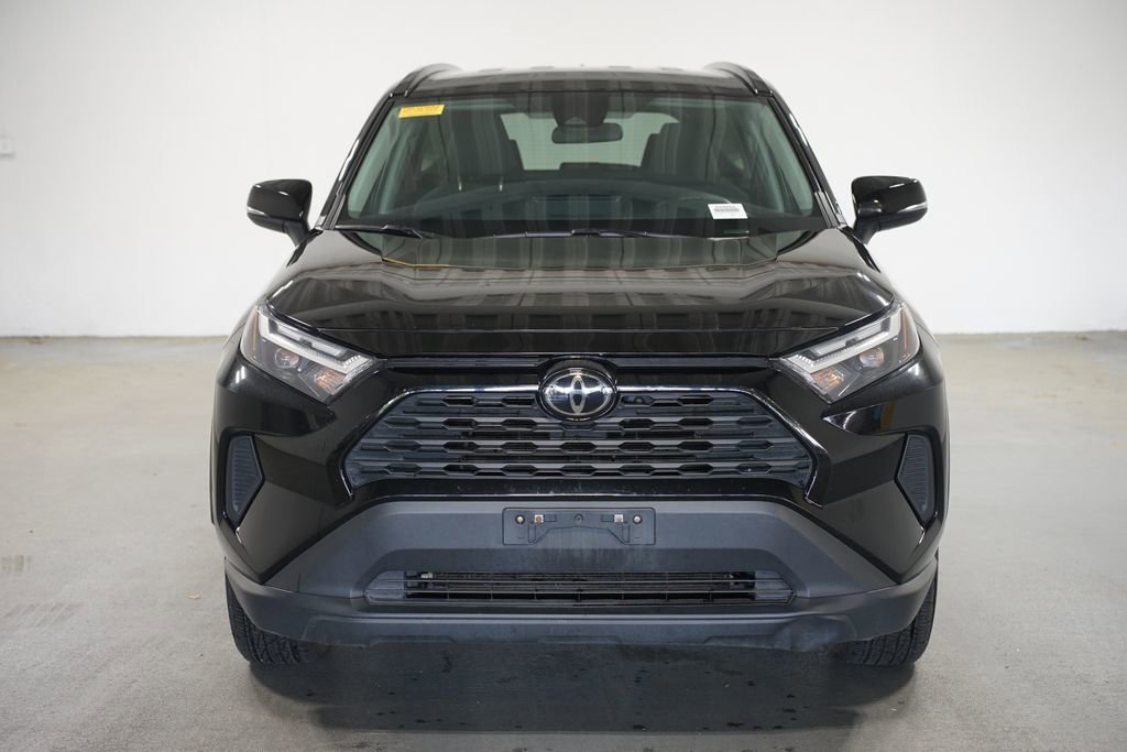 Certified 2025 Toyota RAV4 XLE AWD/4WD image 2