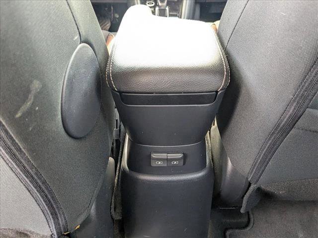 Used 2020 Nissan Kicks SR FWD image 17