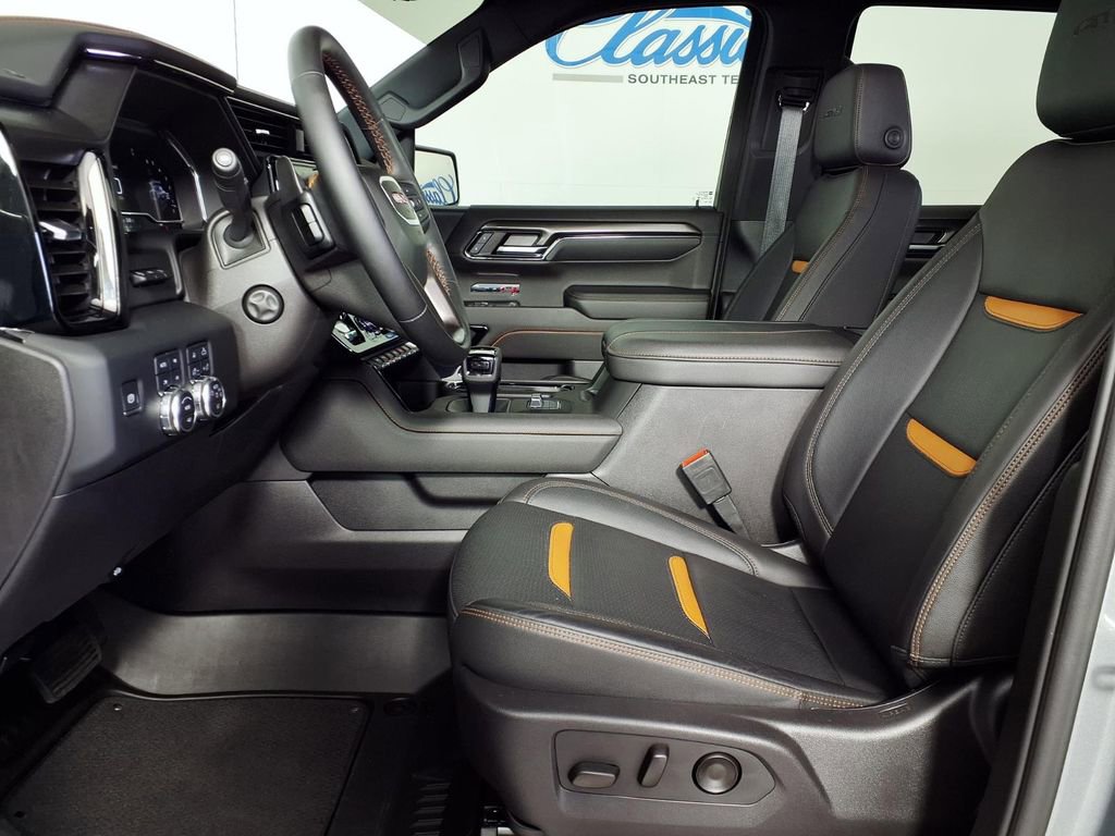 Used 2024 GMC Sierra 1500 AT4 w/ Technology Package image 8