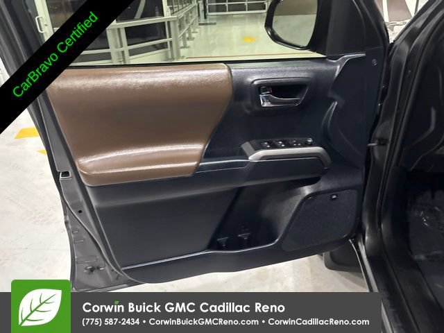 Used 2017 Toyota Tacoma Limited w/ Tow Package AWD/4WD image 11