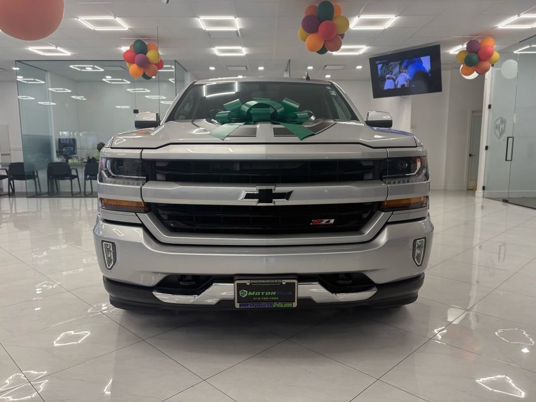Used 2017 Chevrolet Silverado 1500 LT w/ Rally 2 Edition image 2