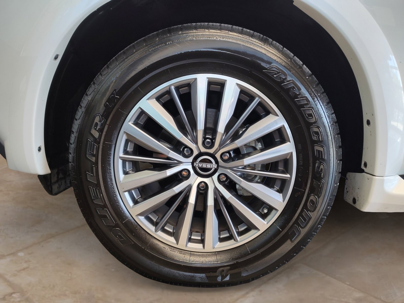 Used 2023 Nissan Armada SL w/ Captain's Chairs Package RWD image 33