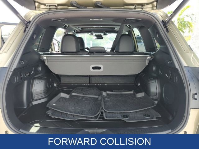 Used 2025 Subaru Forester Limited image 24