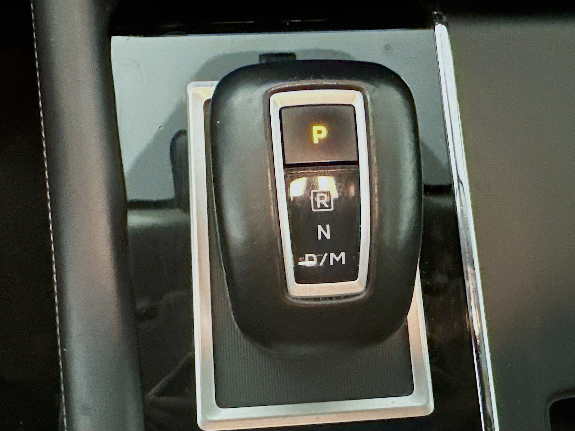 Used 2023 Mitsubishi Outlander SE image 25