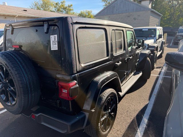 Used 2024 Jeep Wrangler Unlimited Sahara AWD/4WD image 6
