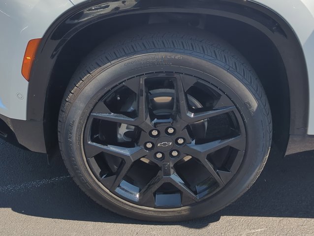 Used 2024 Chevrolet Traverse RS image 28