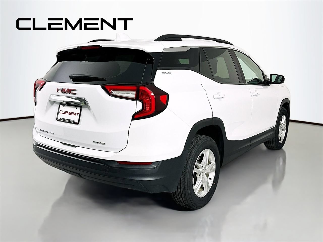 Used 2022 GMC Terrain SLE w/ Driver Convenience Package AWD/4WD image 7