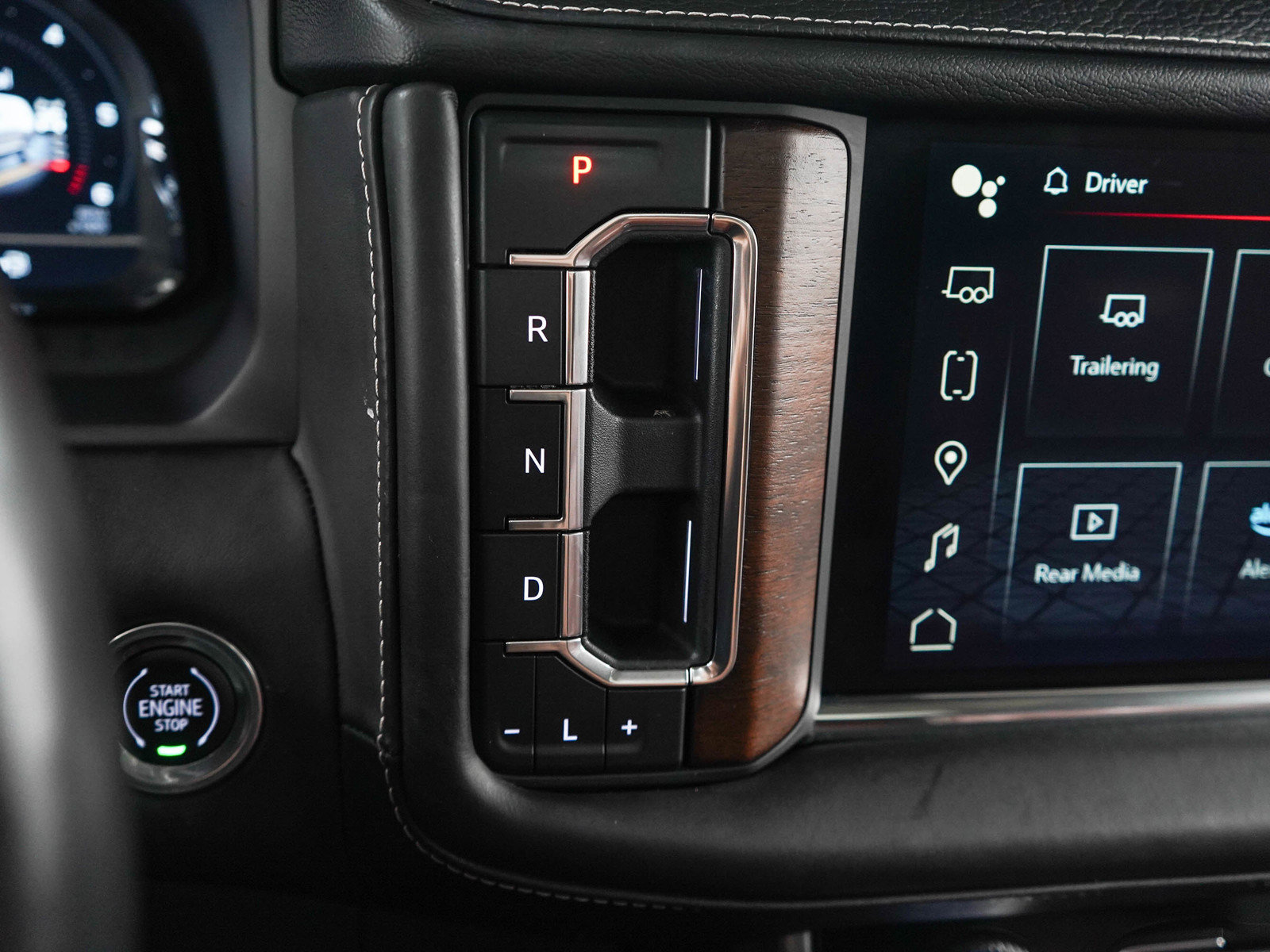 Used 2023 GMC Yukon Denali Ultimate w/ LPO, Floor Liner Package AWD/4WD image 26