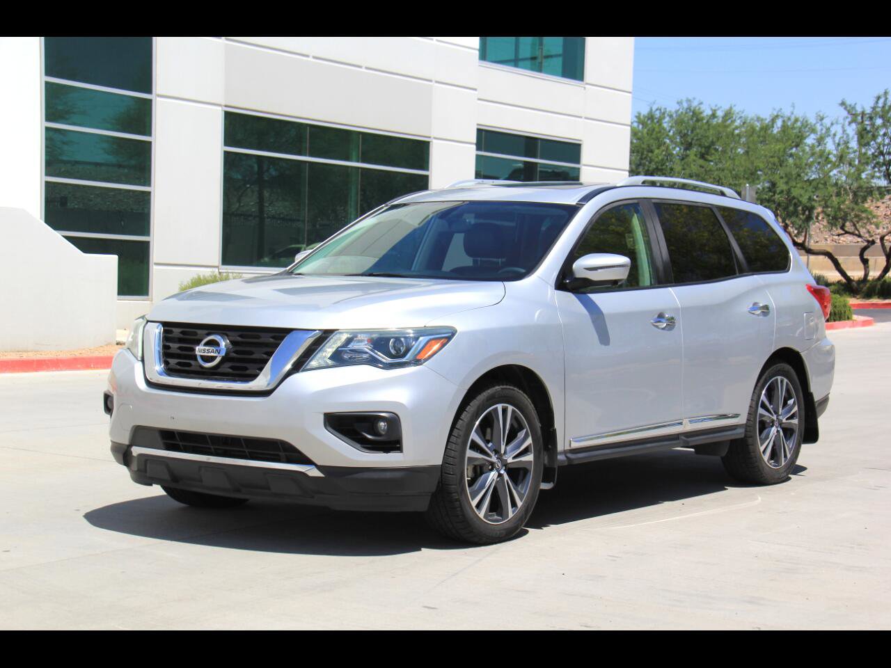 Used 2017 Nissan Pathfinder Platinum