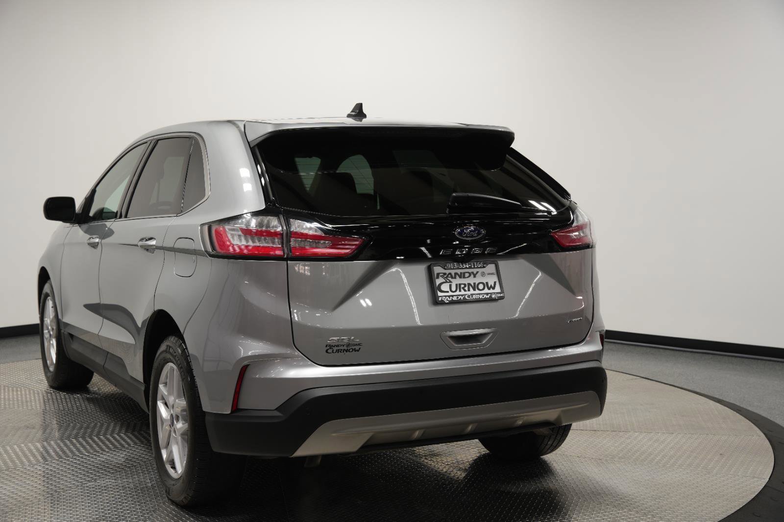 Used 2022 Ford Edge SEL w/ Convenience Package image 5