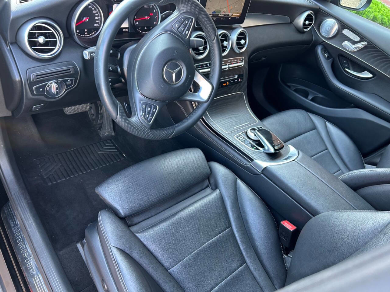 Used 2018 Mercedes-Benz GLC 300 4MATIC image 24