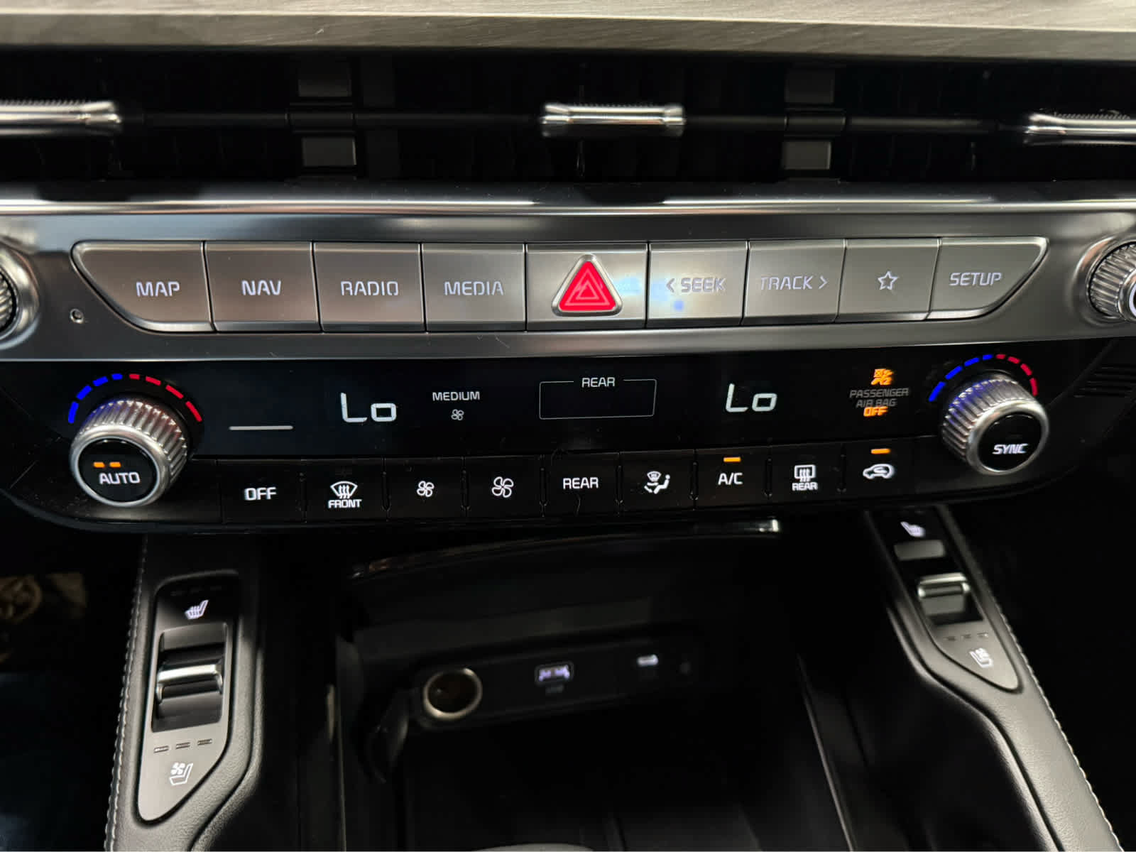 Used 2024 Kia Telluride SX Prestige X-Line AWD/4WD image 19