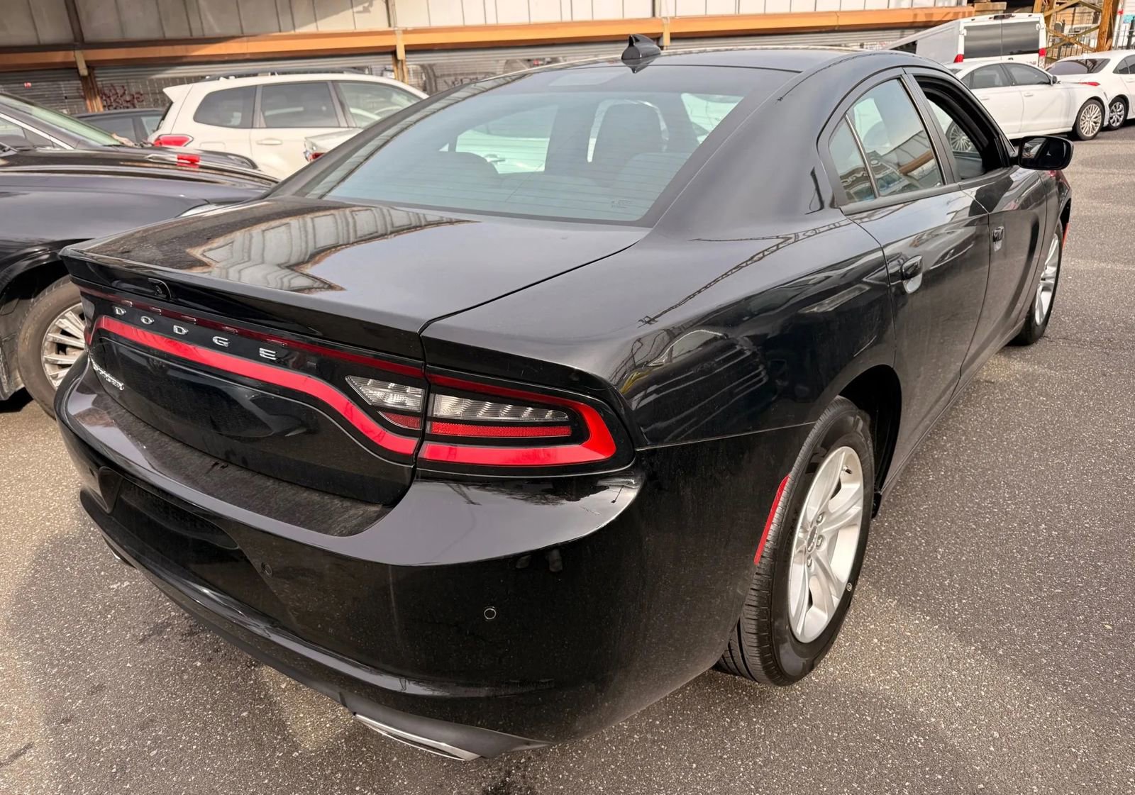 Used 2023 Dodge Charger SXT image 5