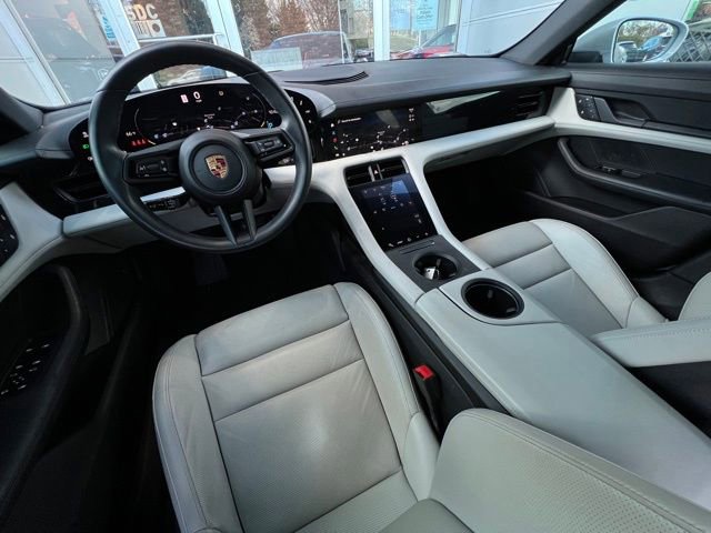Used 2023 Porsche Taycan 4S w/ Premium Package image 23