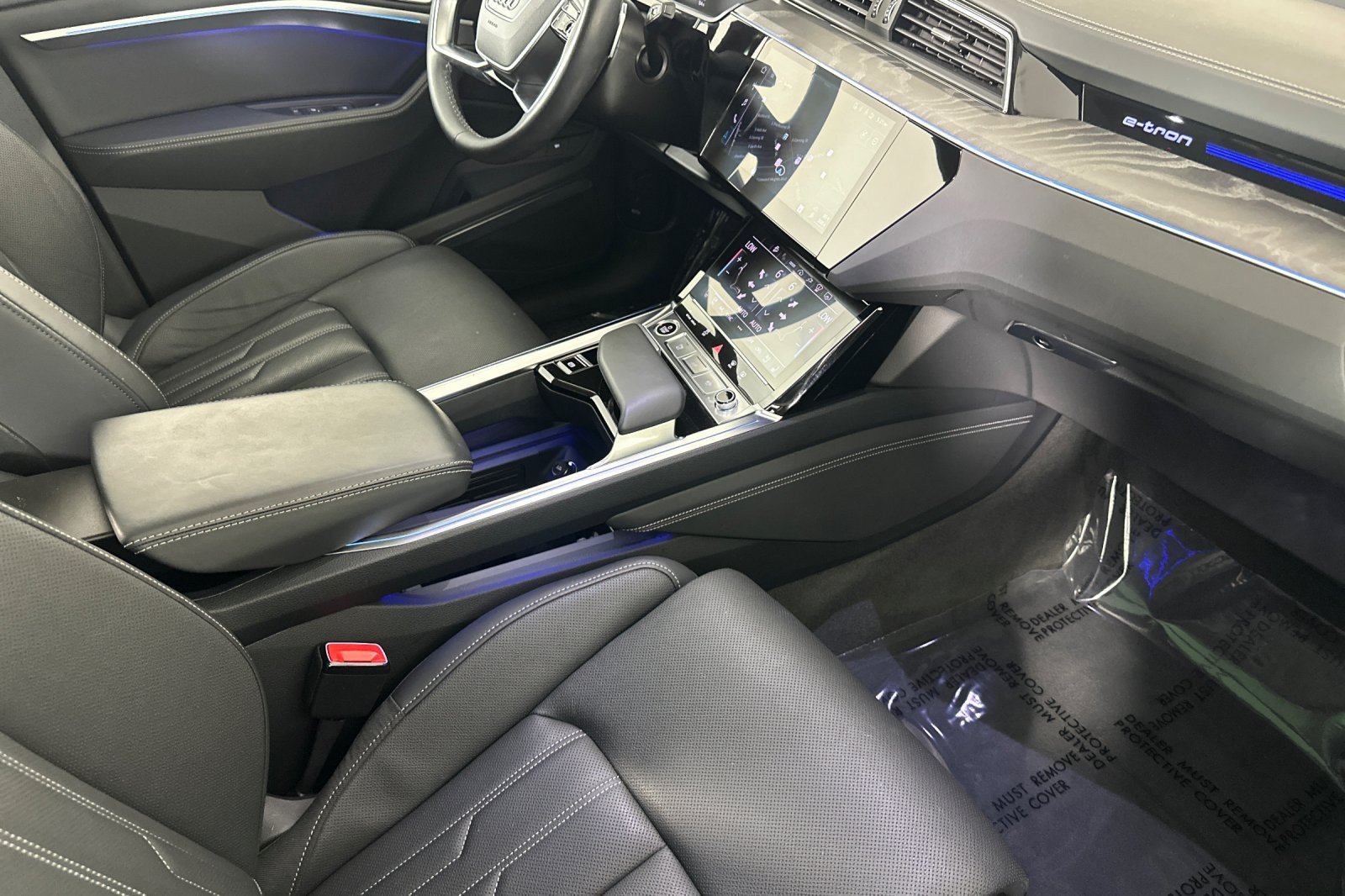 Used 2024 Audi Q8 e-tron Prestige AWD/4WD image 15