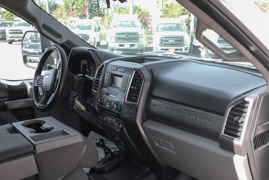 Used 2017 Ford F550 4x4 Crew Cab Super Duty image 45