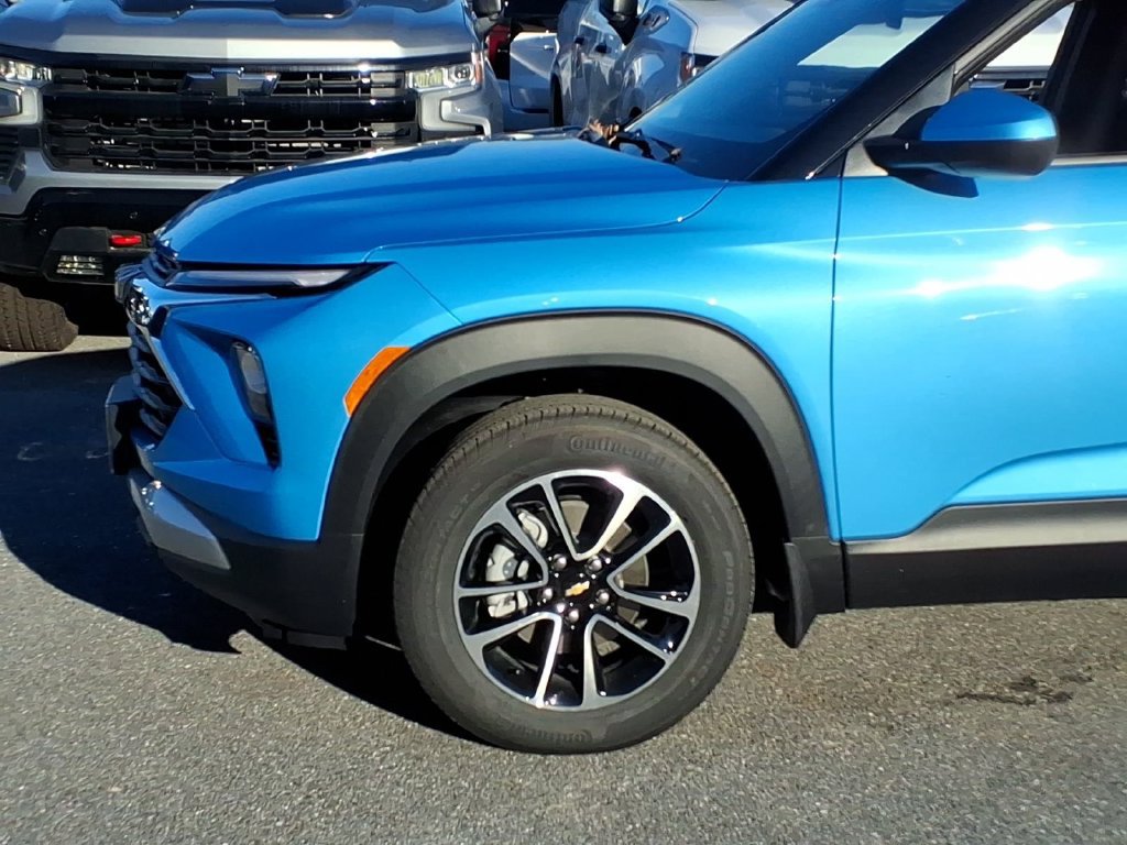 New 2026 Chevrolet TrailBlazer LT w/ Convenience Package AWD/4WD image 7