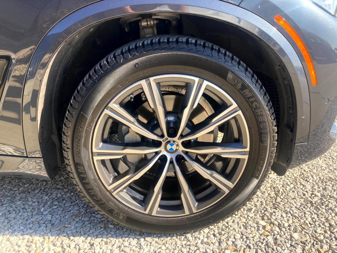 Used 2022 BMW X5 xDrive40i w/ M Sport Package image 20