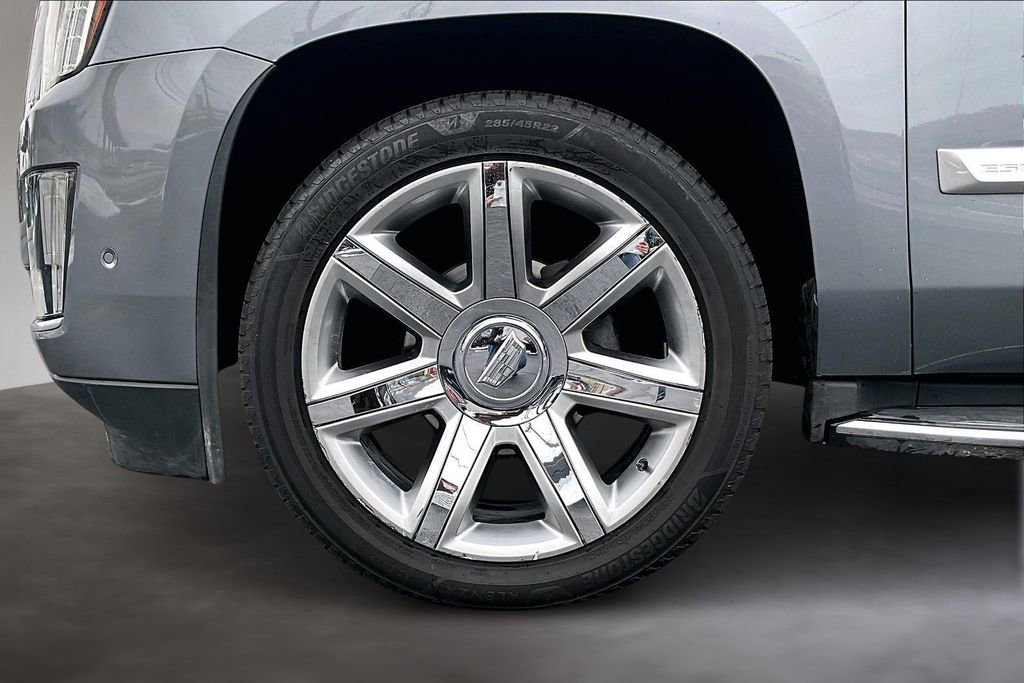 Used 2019 Cadillac Escalade Luxury image 9