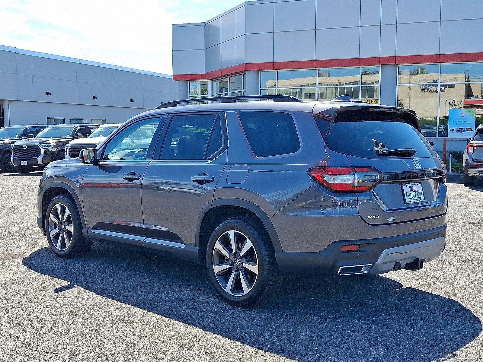 Used 2023 Honda Pilot Elite image 5