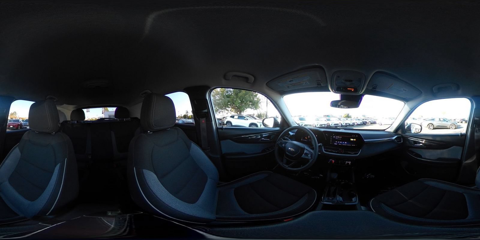 Used 2025 Chevrolet TrailBlazer LT AWD/4WD image 43