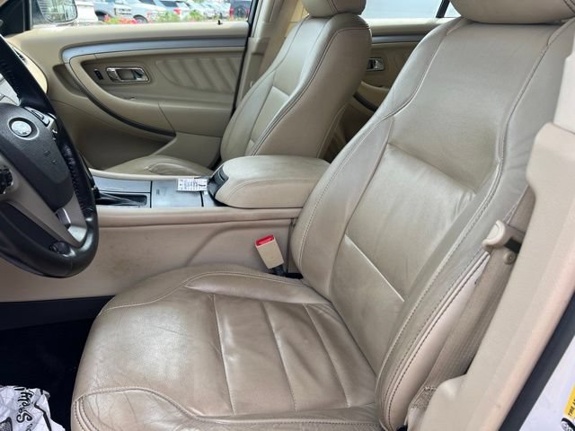 Used 2017 Ford Taurus SEL w/ Equipment Group 201A FWD image 19
