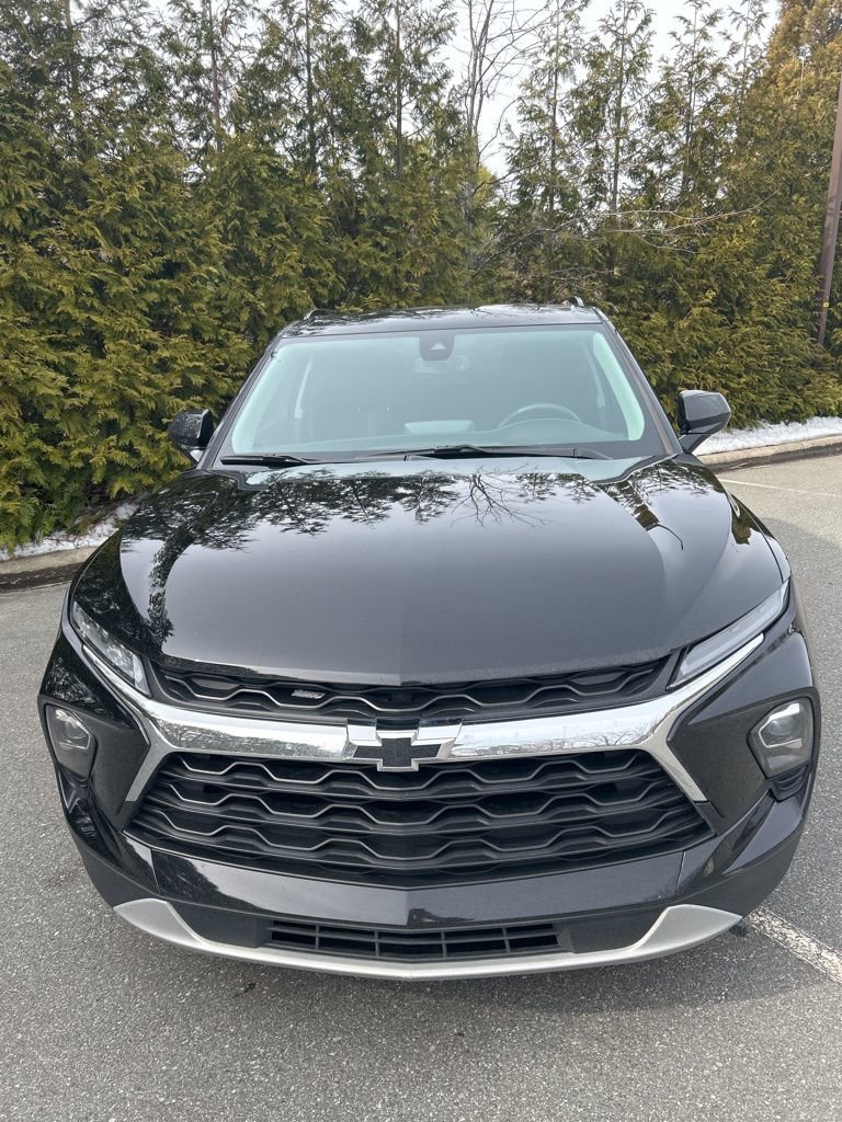 Used 2024 Chevrolet Blazer LT w/ Convenience Package image 3