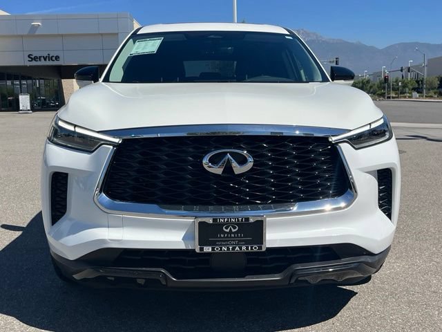 Used 2023 INFINITI QX60 Pure AWD/4WD image 3