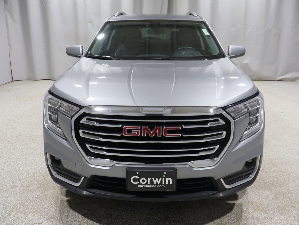 Used 2024 GMC Terrain SLT AWD/4WD image 6