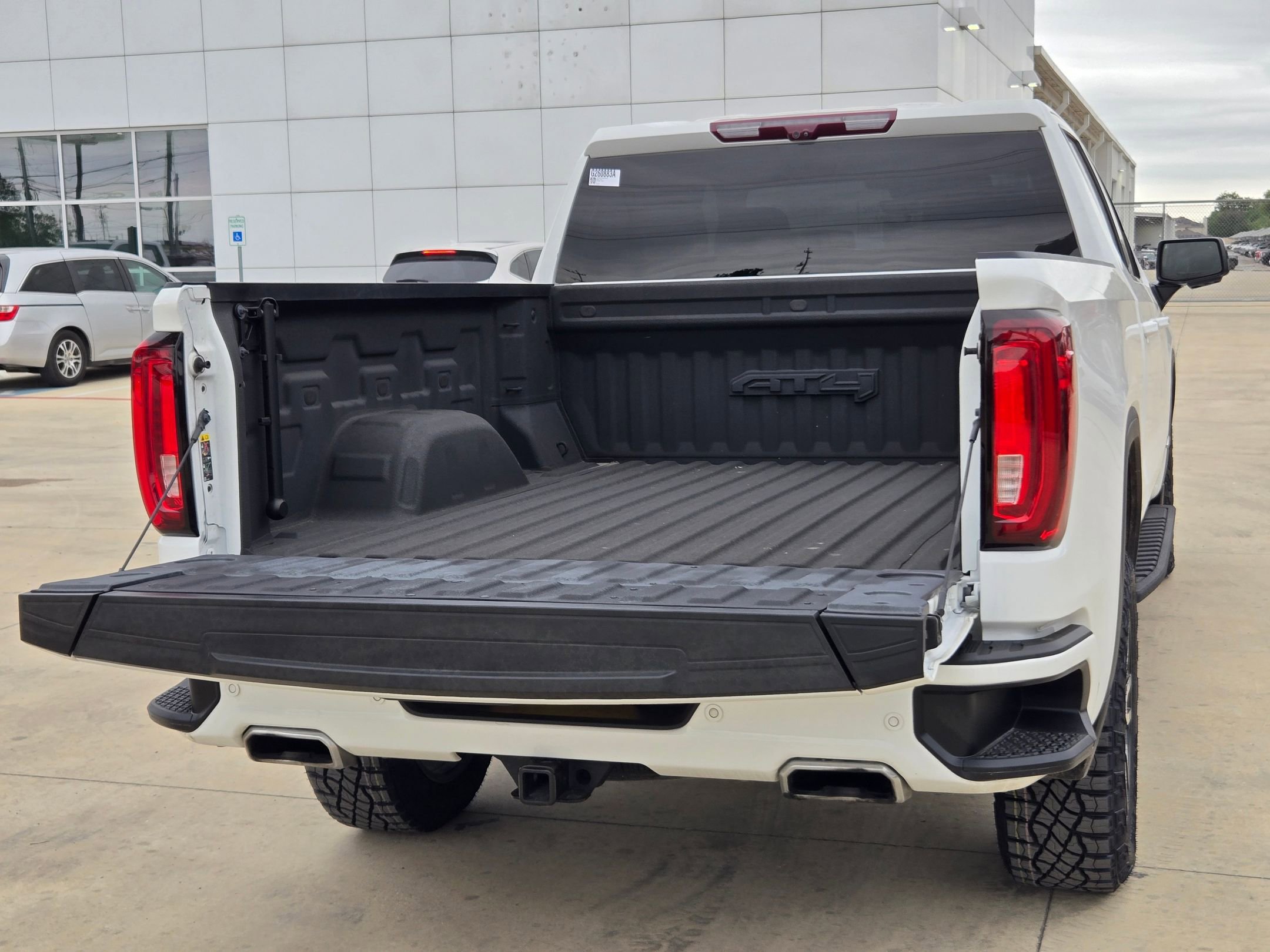 Certified 2023 GMC Sierra 1500 AT4 w/ Technology Package AWD/4WD image 26
