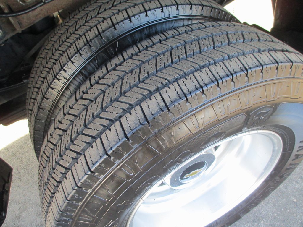 Used 2015 Chevrolet Silverado 3500 High Country w/ Duramax Plus Package image 13