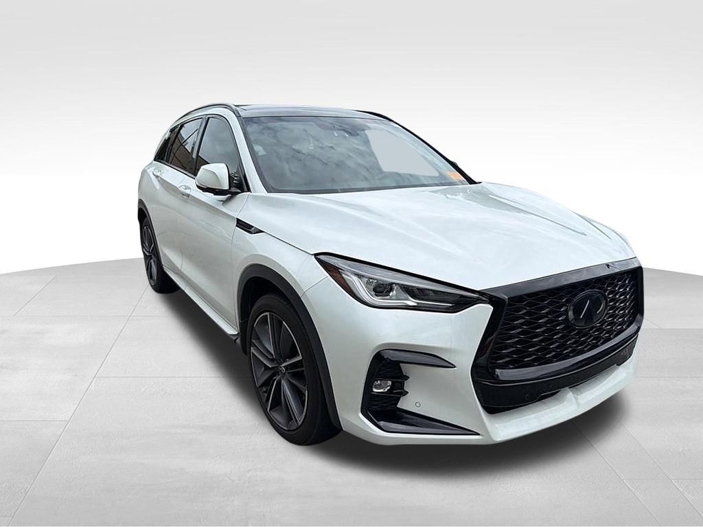 Used 2024 INFINITI QX50 Sport FWD image 3