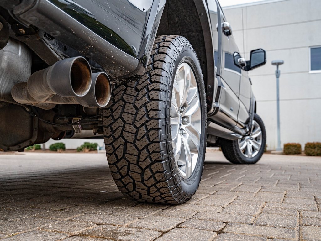 Used 2018 Ford F150 Platinum w/ Equipment Group 701A Luxury image 41