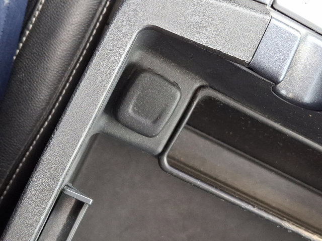 Used 2014 GMC Sierra 1500 SLT w/ SLT Preferred Package image 29