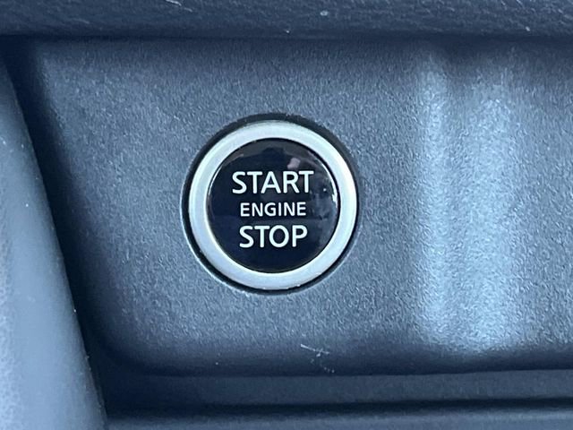 Used 2022 Nissan Rogue Platinum w/ Head-Up Display Package FWD image 35